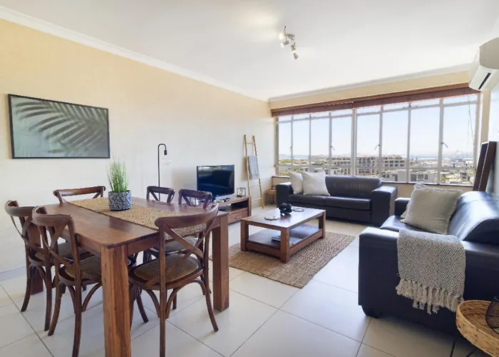 Devonshire 2 Bed Apartment Green Point